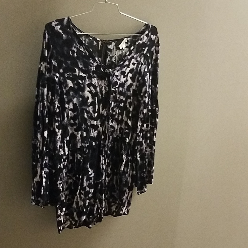 Black tie dye long sleeve dress